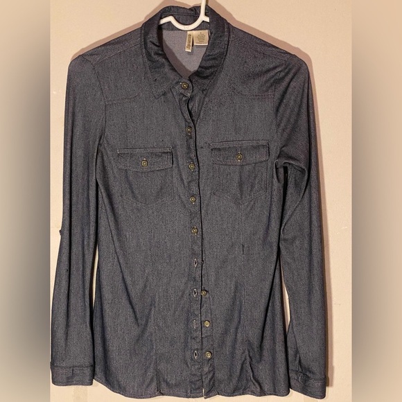 Faux Denim Stretch Button-Front Top by Passport – Size Small - Picture 1 of 3